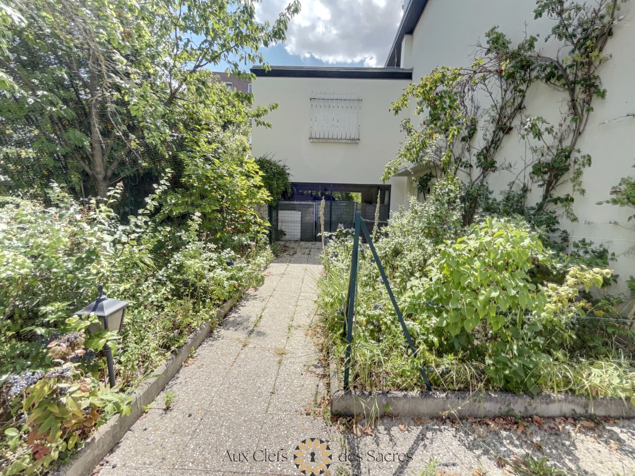 TINQUEUX : Maison T5 150m2 avec terrain et garage