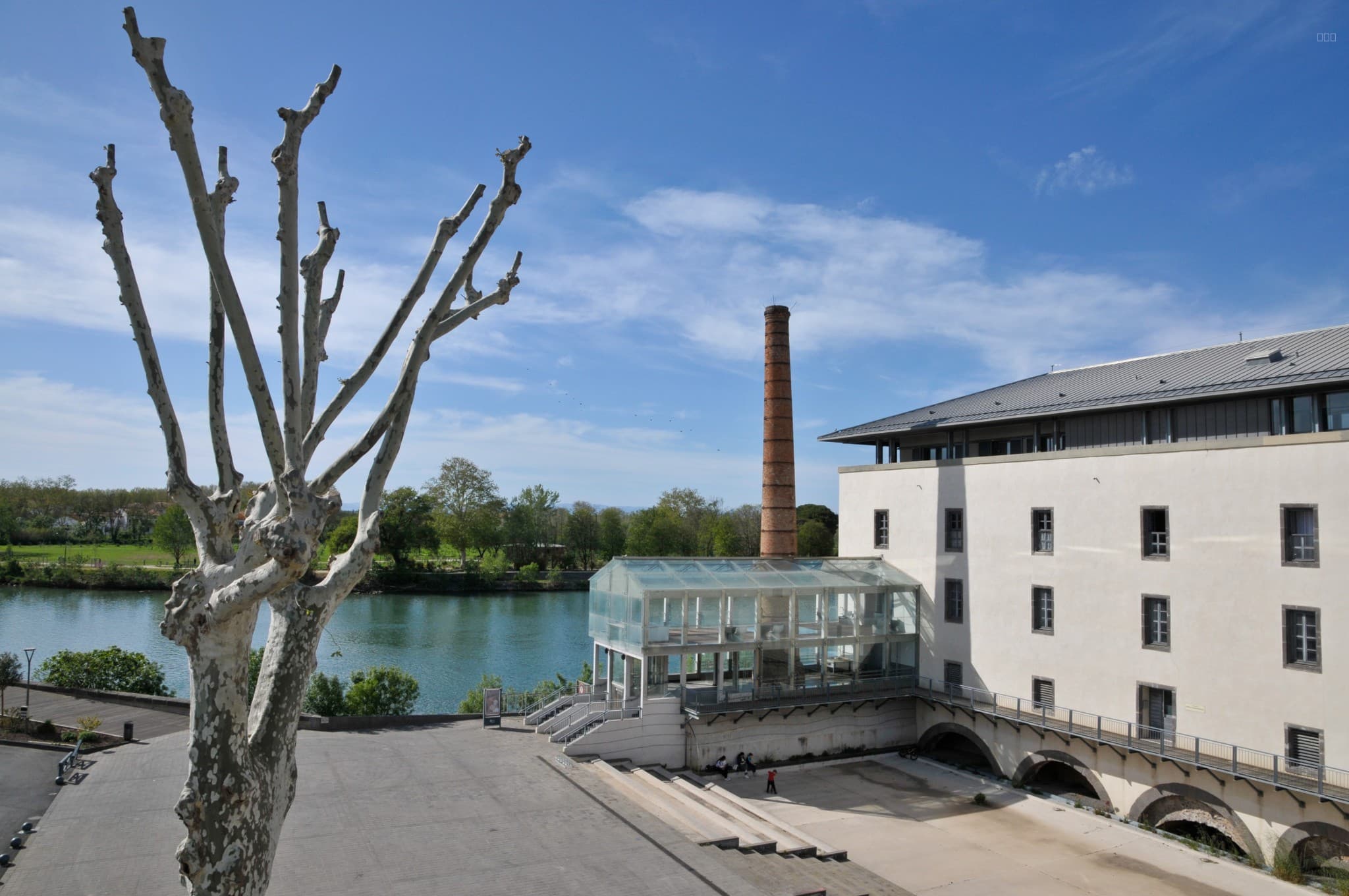 APPARTEMENT T4 de 74M2, VUE SUR L'HERAULT, AGDE (34)