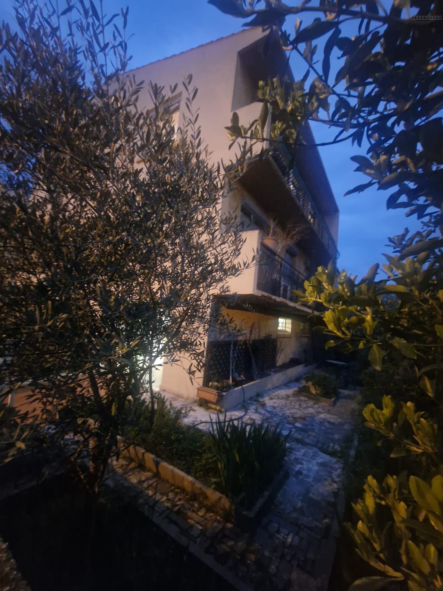 Appartement T4 avec Jardin et Garage à Narbonne