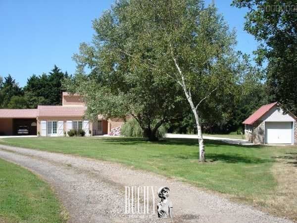 Propriété sur 2 hectares à Olonne-sur-Mer