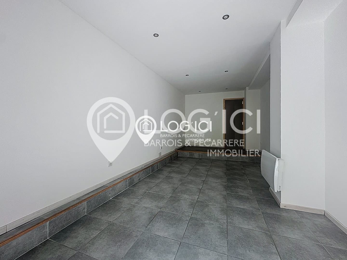 À VENDRE ? Local Commercial 35 m2 ? Rue Sainte-Catherine