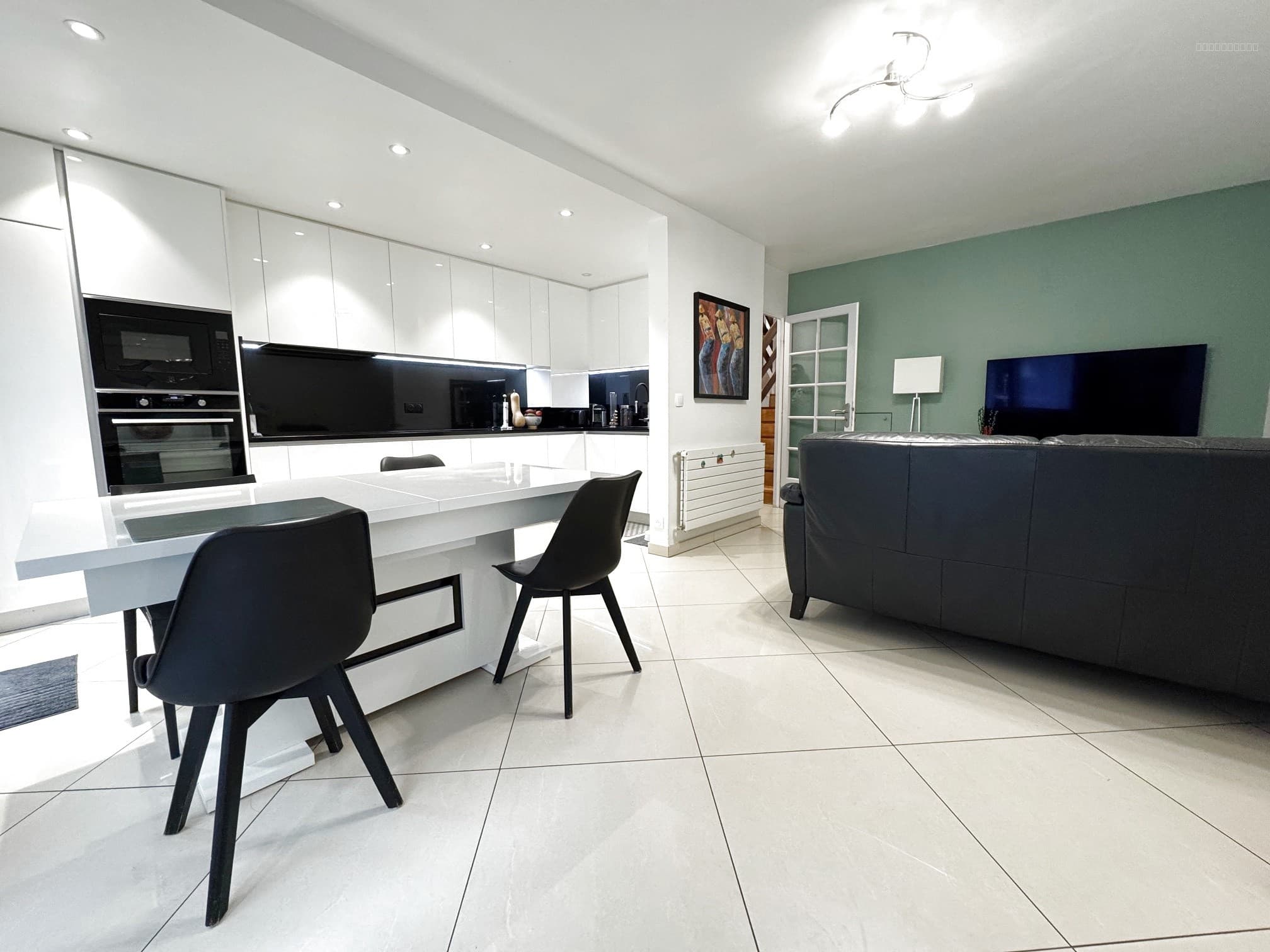 A Louvres, superbe maison de 5 pièces avec jardin