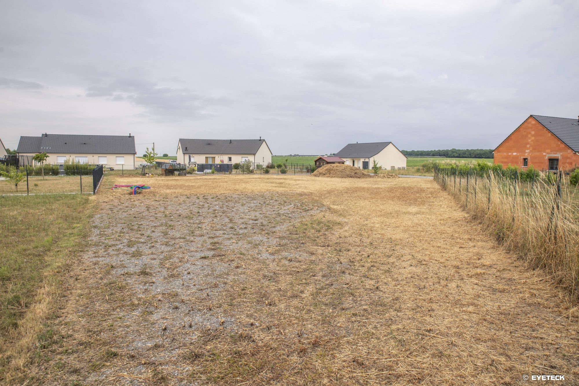 dpt cher (18), à vendre BRECY, terrain construtible de 1309m2 — photo 3