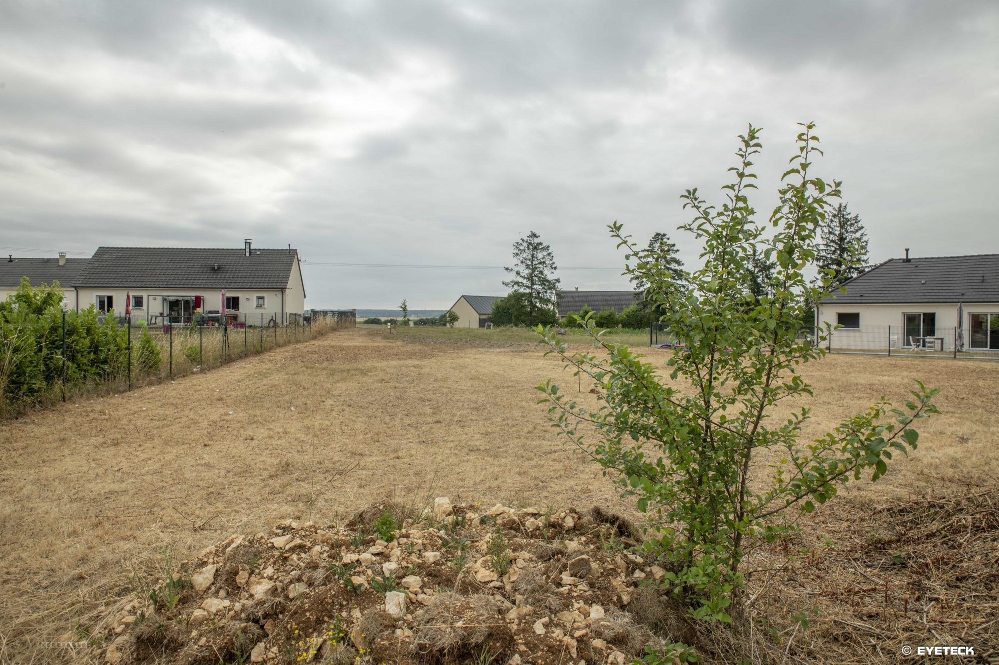 dpt cher (18), à vendre BRECY, terrain construtible de 1309m2 — photo 4