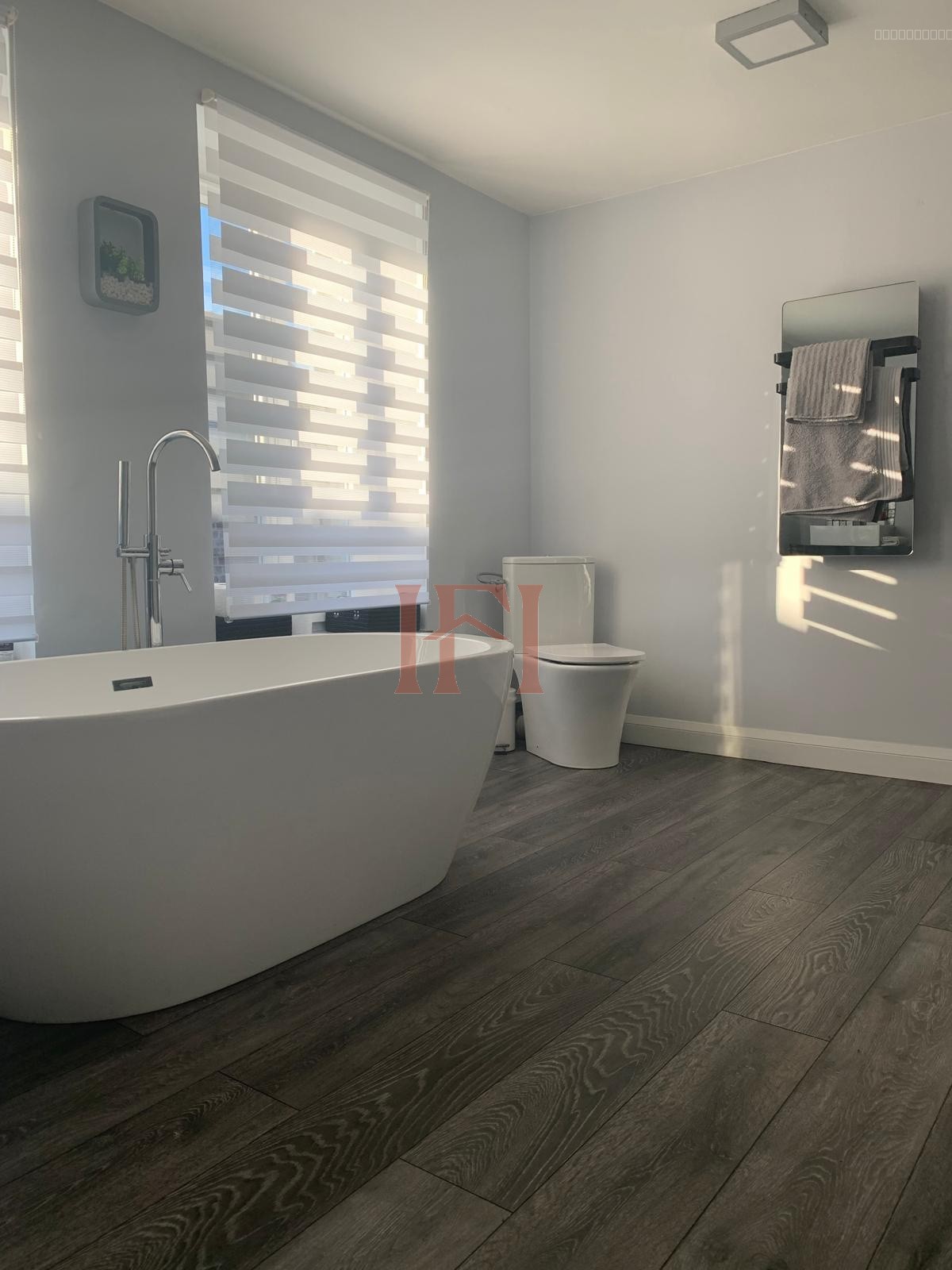 ENSEMBLE IMMOBILIER DE CARACTERE - A FORT POTENTIEL, SECTEUR LUNAY — photo 9