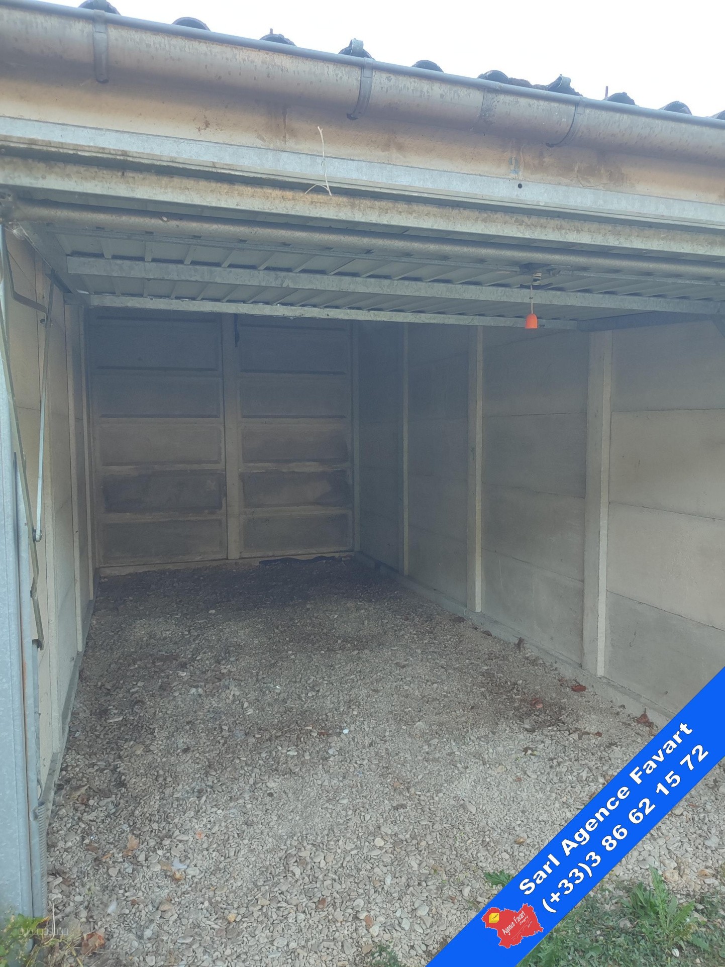 Garage à louer à Migennes, 1 200 m² – photo 2 sur 2