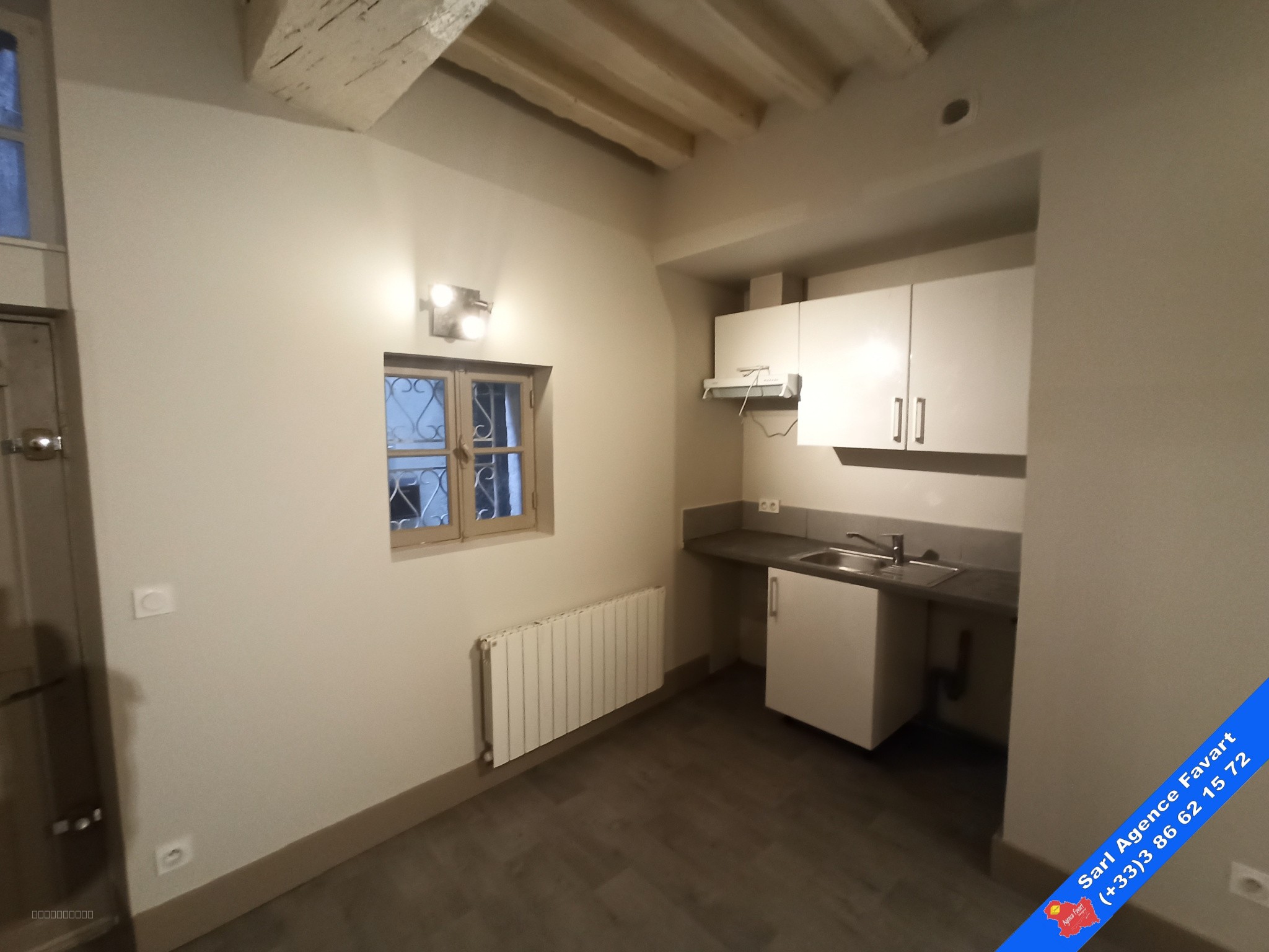 Studio à vendre à Joigny, 19,54 m², 1 pièce – photo 2 sur 6