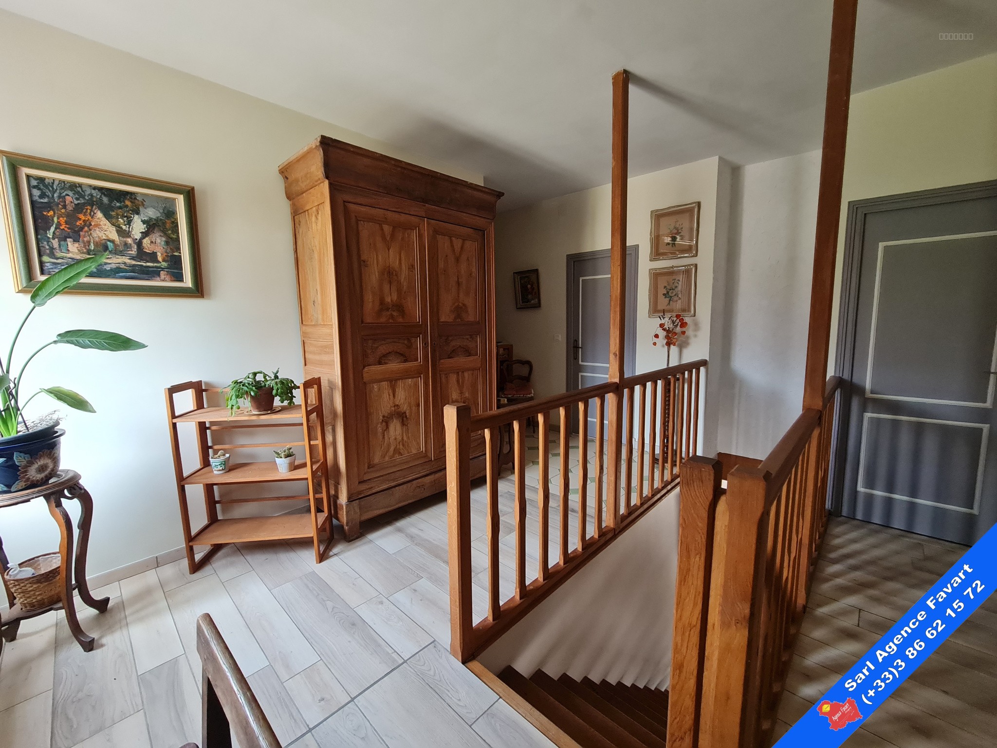 Belle maison familiale avec jardin paysagé et piscine — photo 7