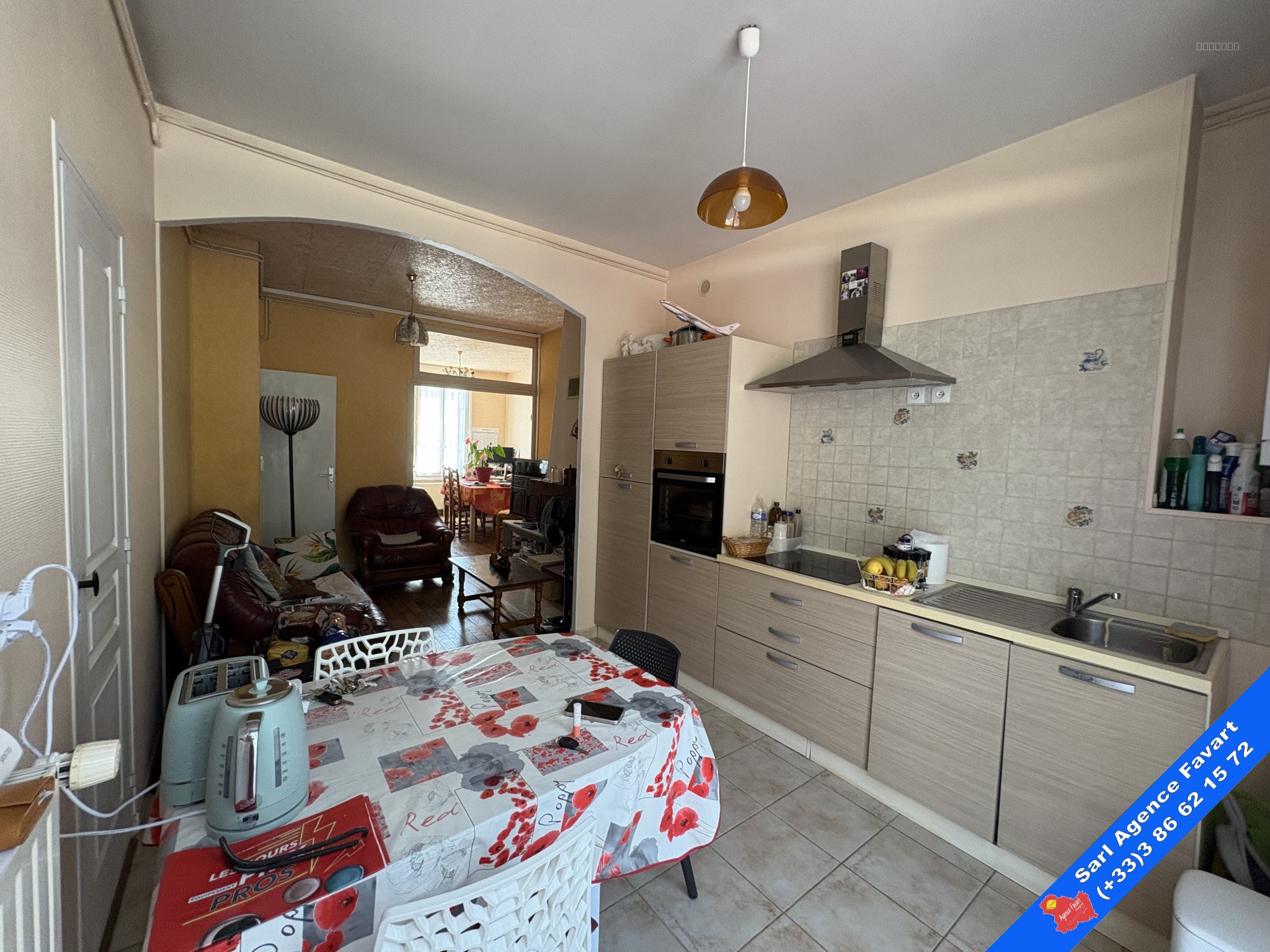 Immeuble à vendre à Laroche st cydroine, 122,21 m², 6 pièces – photo 3 sur 15
