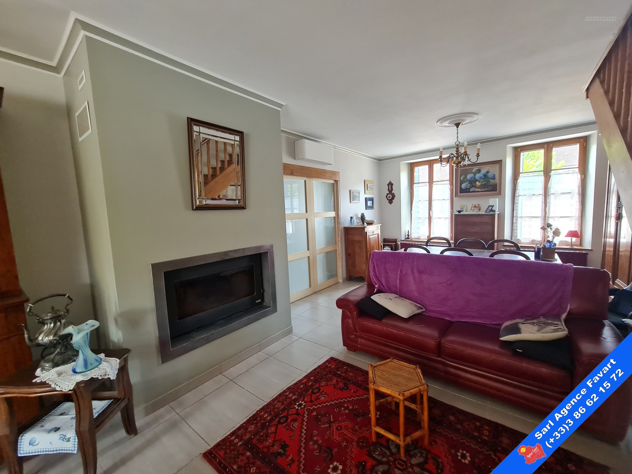 Belle maison familiale avec jardin paysagé et piscine — photo 3
