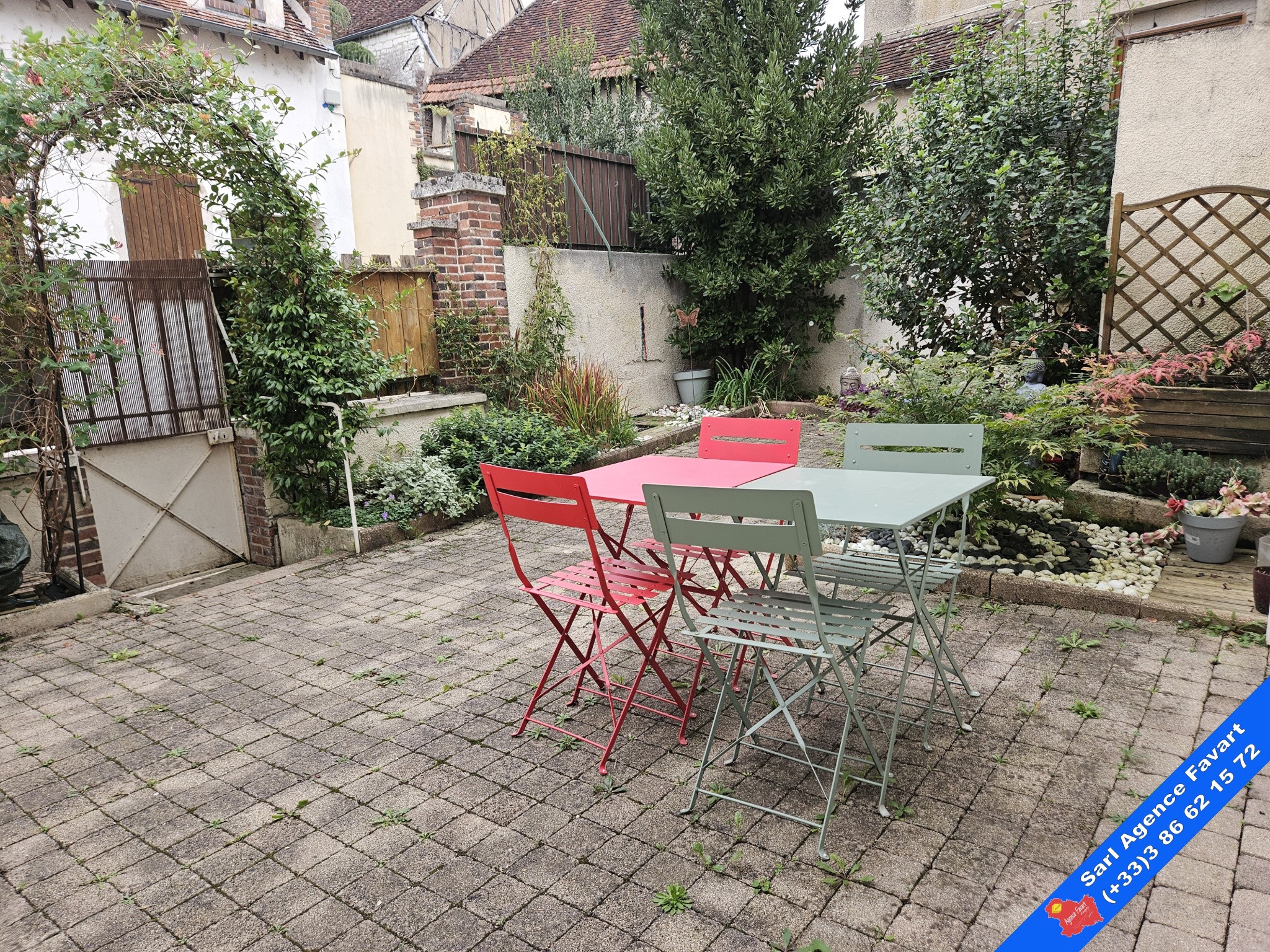 Immeuble à vendre à Joigny, 96,5 m² – photo 1 sur 10