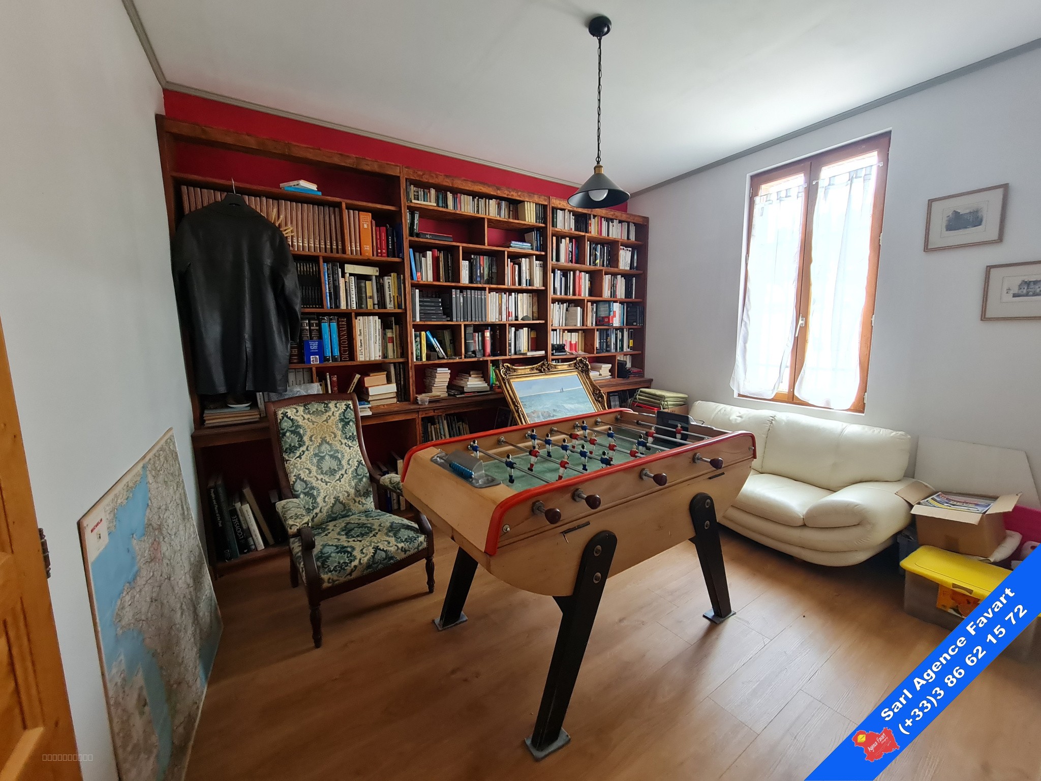 Belle maison familiale avec jardin paysagé et piscine — photo 4