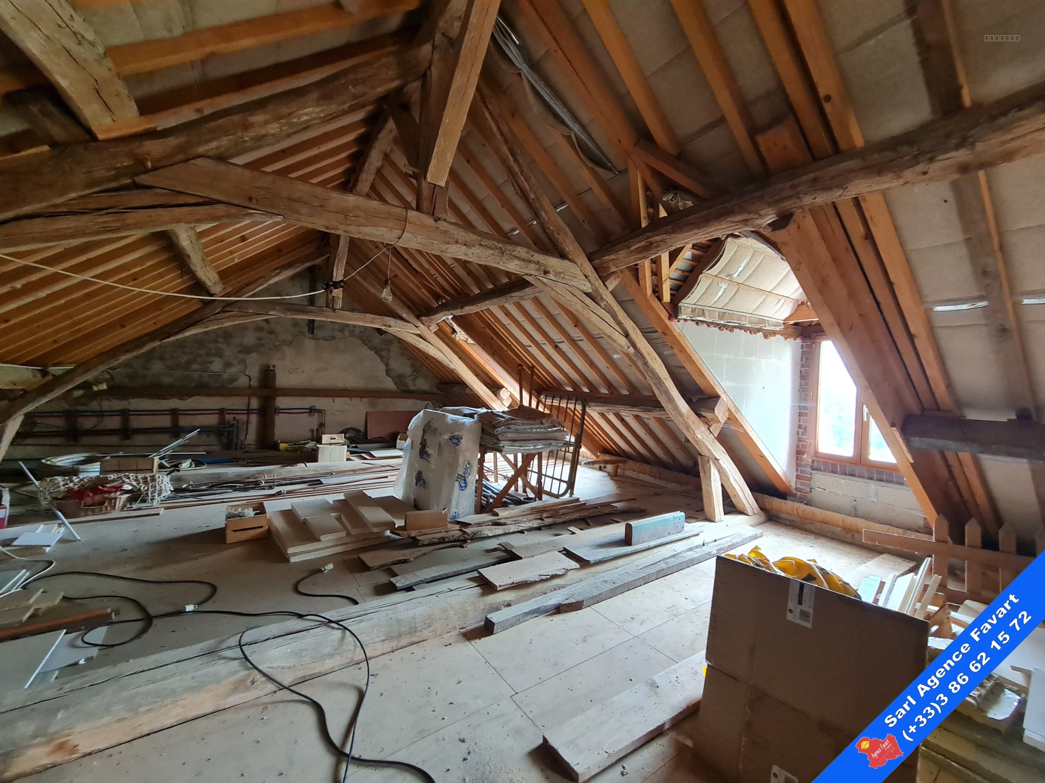 Belle maison familiale avec jardin paysagé et piscine — photo 13