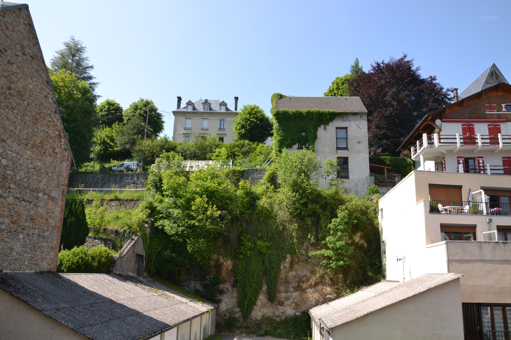 Beau T2 rénové de 29 m2 avec balcon et belle vue dégagée — photo 5