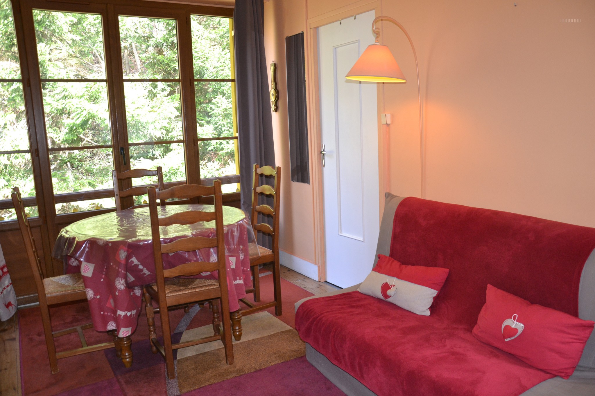 Beau T2 rénové de 29 m2 avec balcon et belle vue dégagée (OFFRE ACCEPTÉE) — photo 1