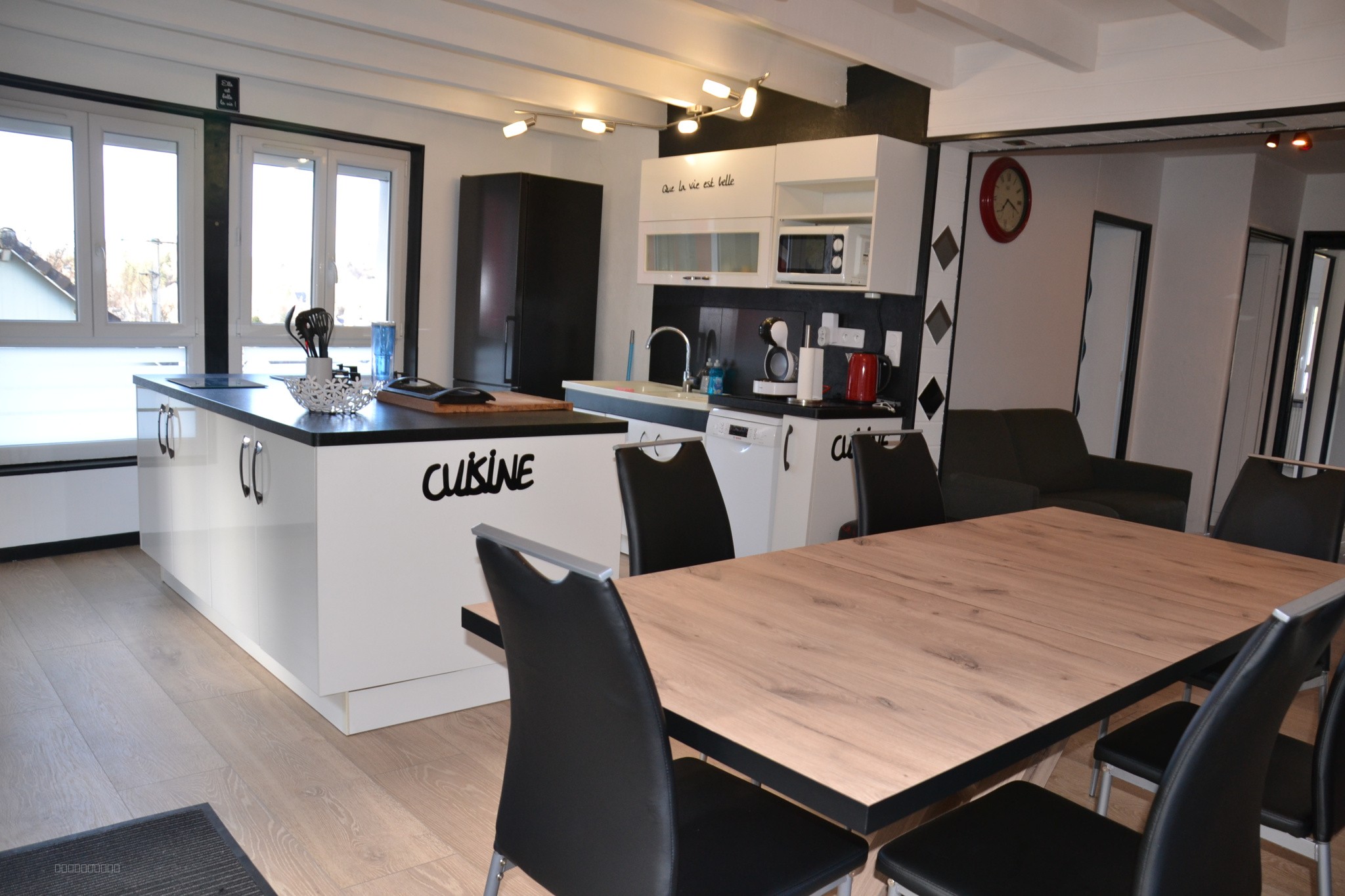 Maison à vendre à La bourboule, 136 m², 8 pièces – photo 2 sur 20