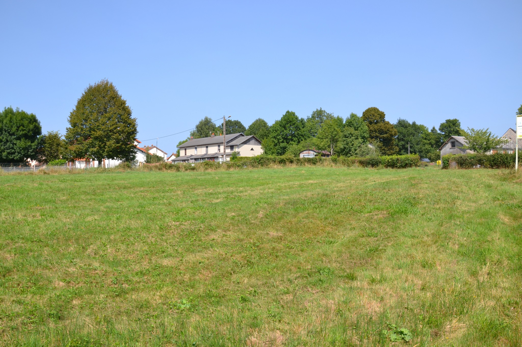 Terrain à vendre à Bogros, 1 965 m² – photo 1 sur 6