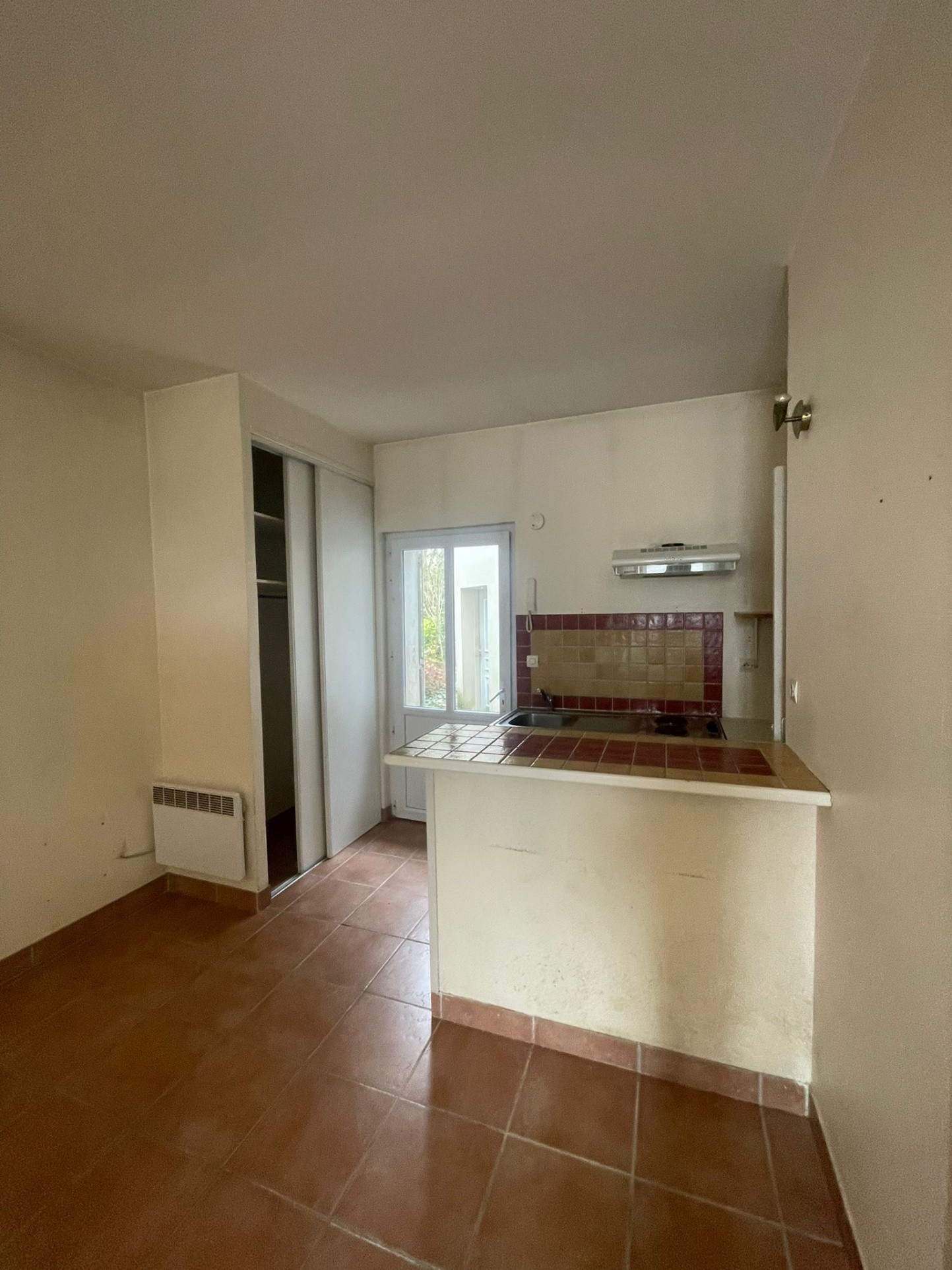 Studio à vendre à St jean de la ruelle, 36 m², 1 pièce – photo 2 sur 6
