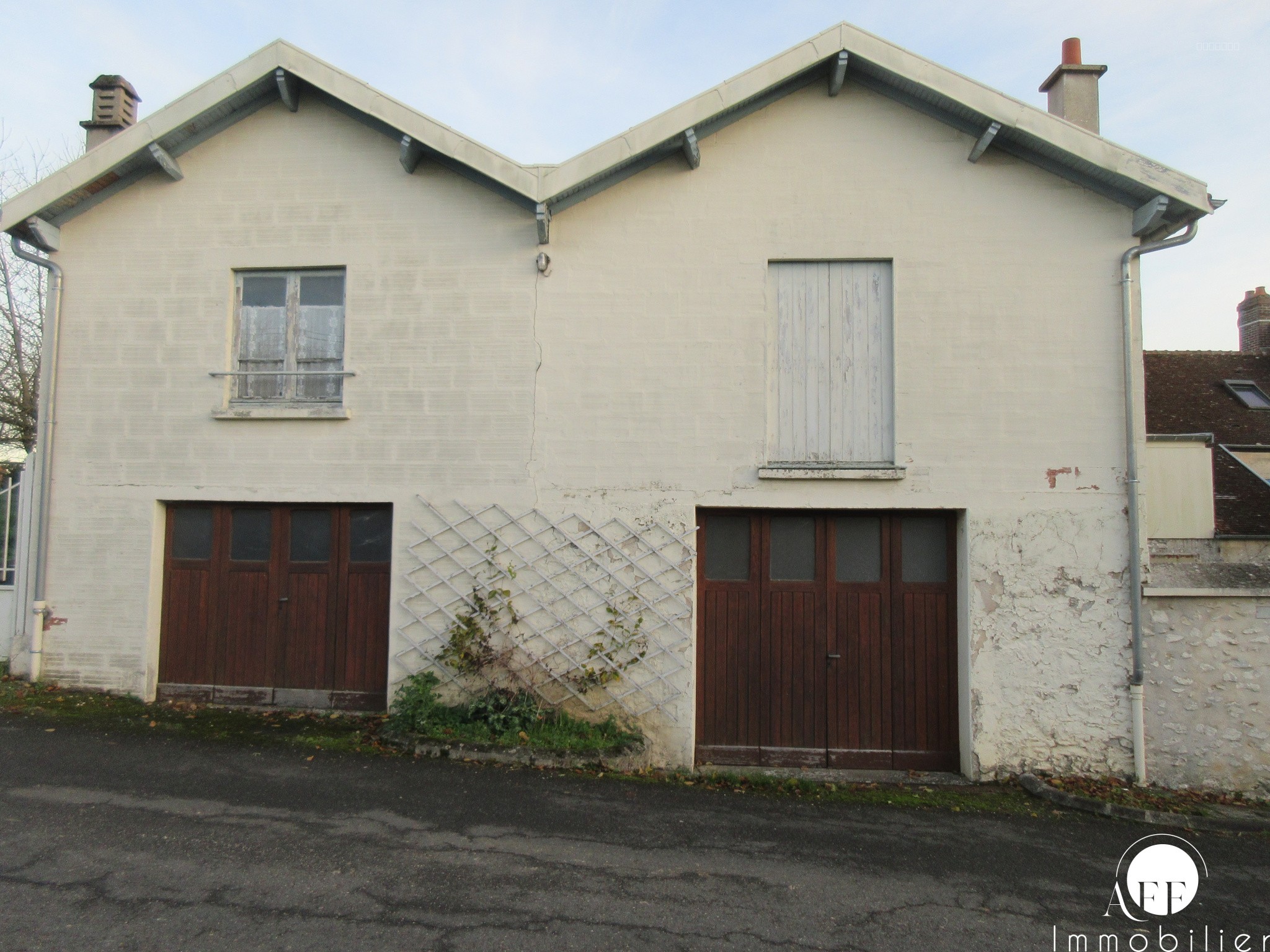 Jouy-sur-Morin - Ancien atelier à réhabiliter — photo 1