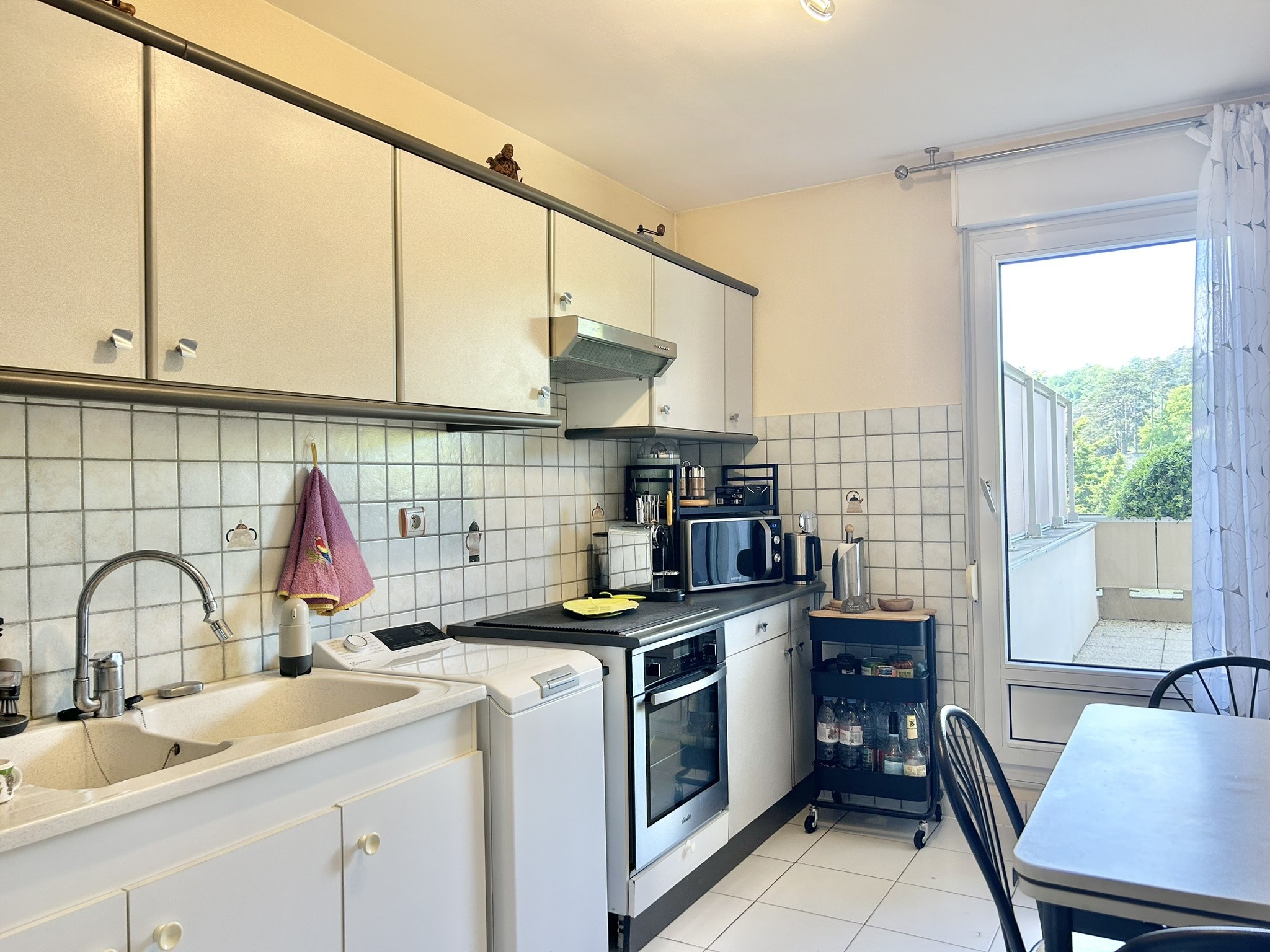 APPARTEMENT AVEC VUE - TERRASSE 45 m2 - PROCHE COMMERCES — photo 6
