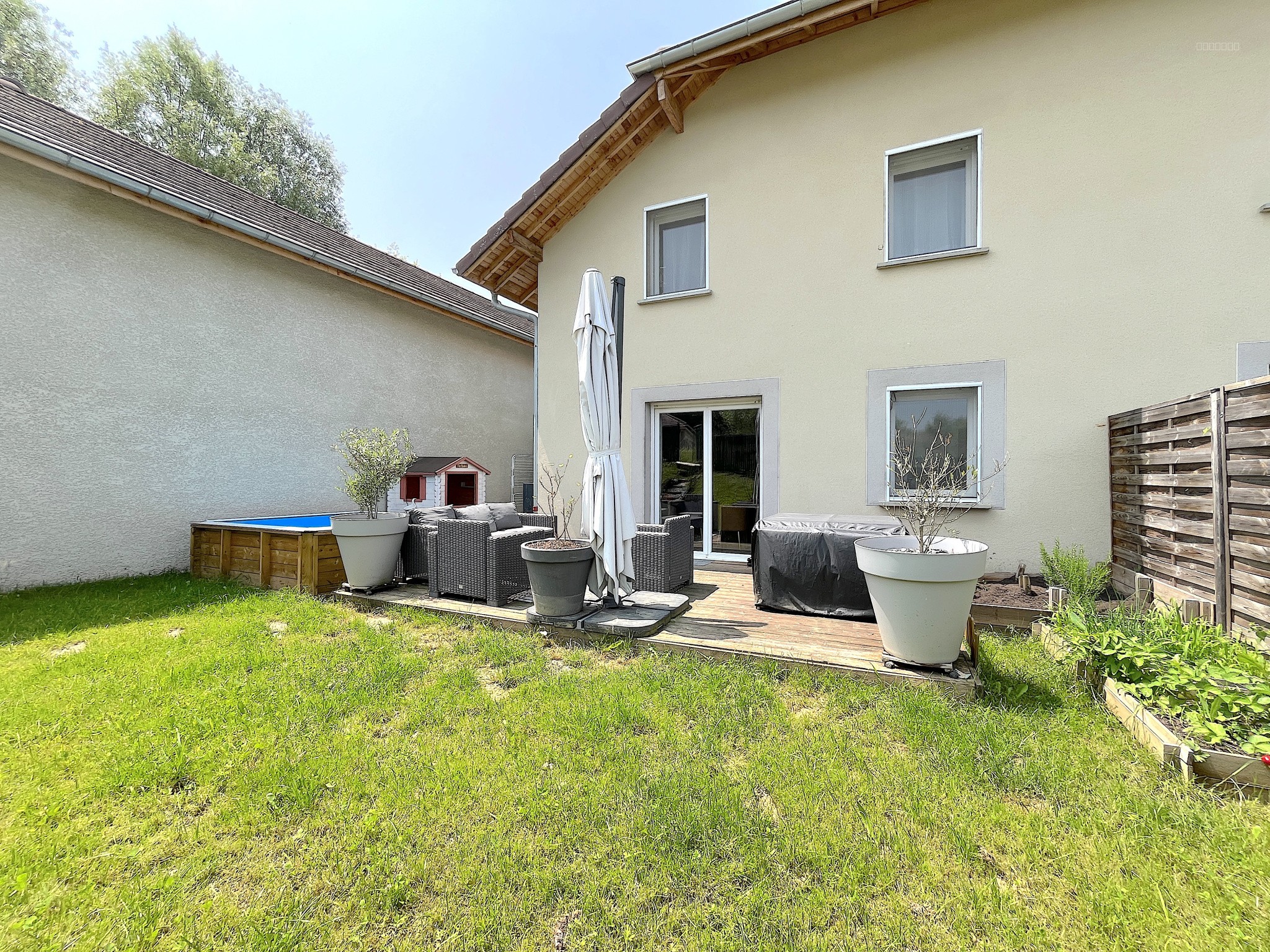Bien immobilier à vendre à Chavanod, 217 m², 4 pièces – photo 1 sur 11