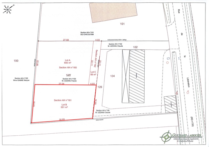 Bien immobilier à vendre à Montaulin, 551 m² – photo 1 sur 1