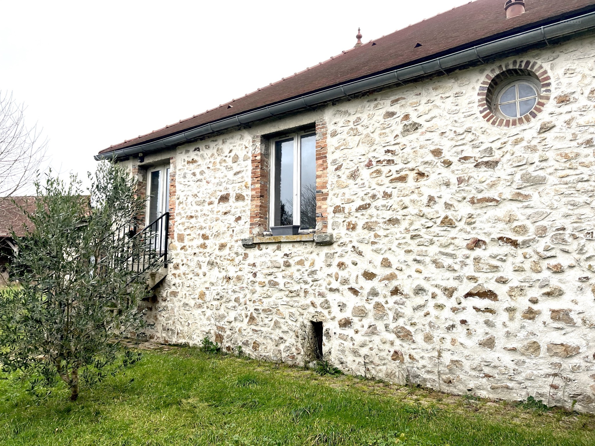 Immeuble à vendre à Pont sur seine, 630 m², 12 pièces – photo 3 sur 14