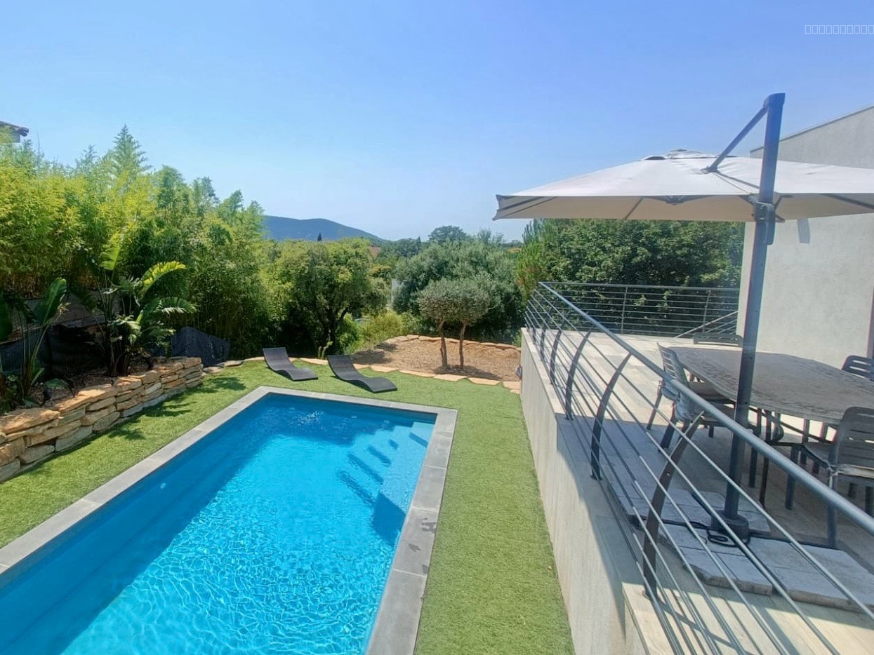 Villa Contemporaine d'Exception - Quartier du Fenouillet à Hyères — photo 3