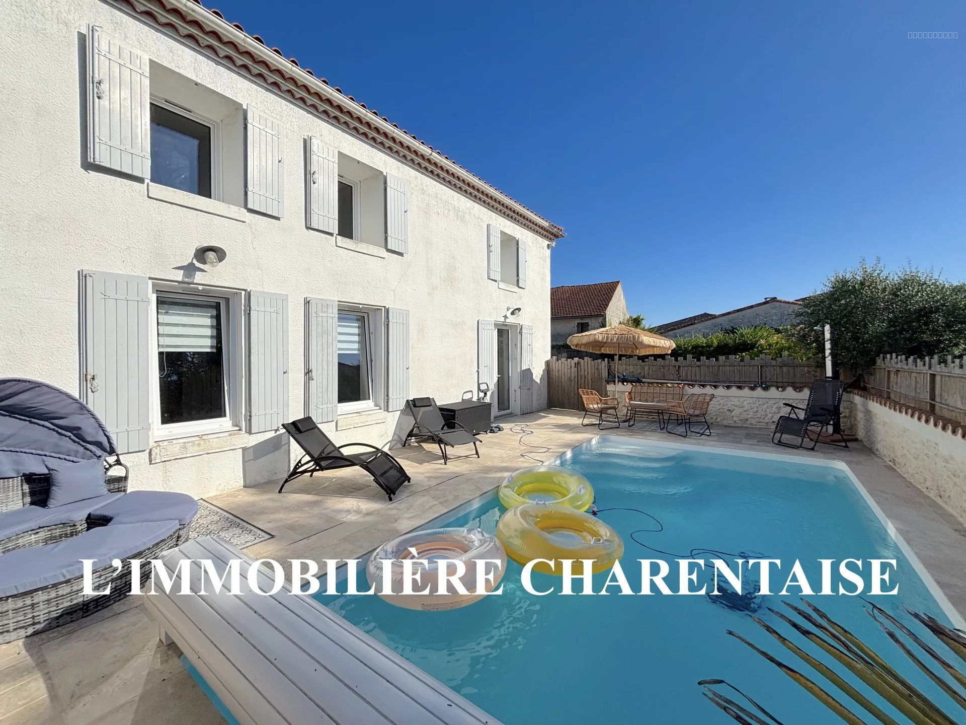 Maison à vendre à Le chay, 300 m², 7 pièces – photo 3 sur 15