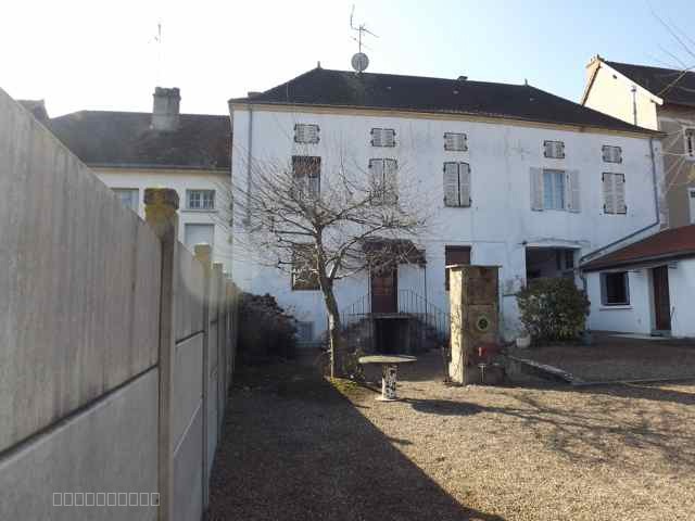 Maison à vendre à Marcigny, 240 m², 12 pièces – photo 2 sur 20