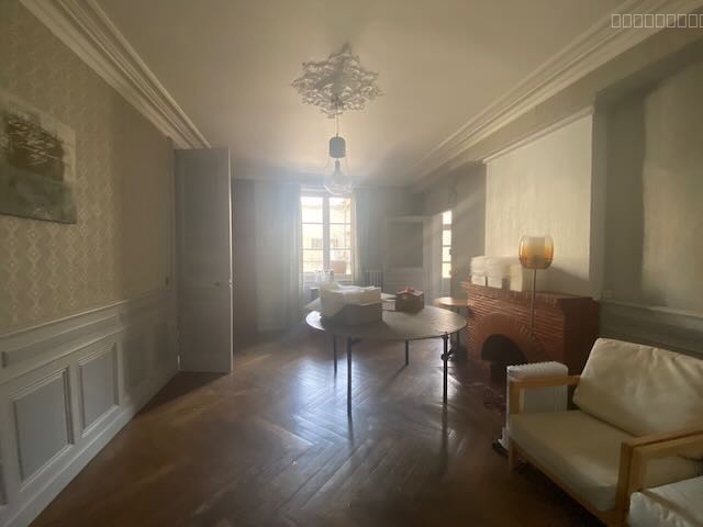 Ensemble immobilier centre ville proche commerces — photo 19