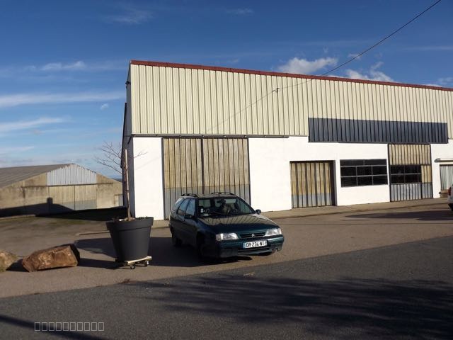 Local commercial à vendre à Avrilly, 820 m² – photo 2 sur 20