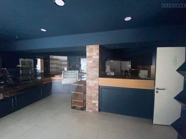 Ensemble immobilier centre ville proche commerces — photo 9
