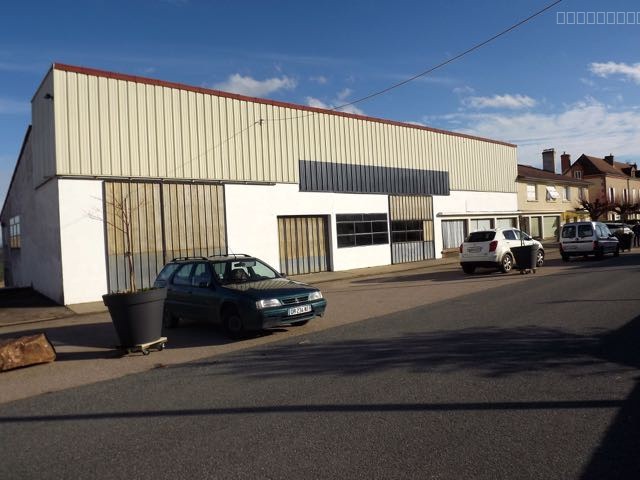Bien immobilier à vendre à Avrilly, 820 m² – photo 1 sur 20