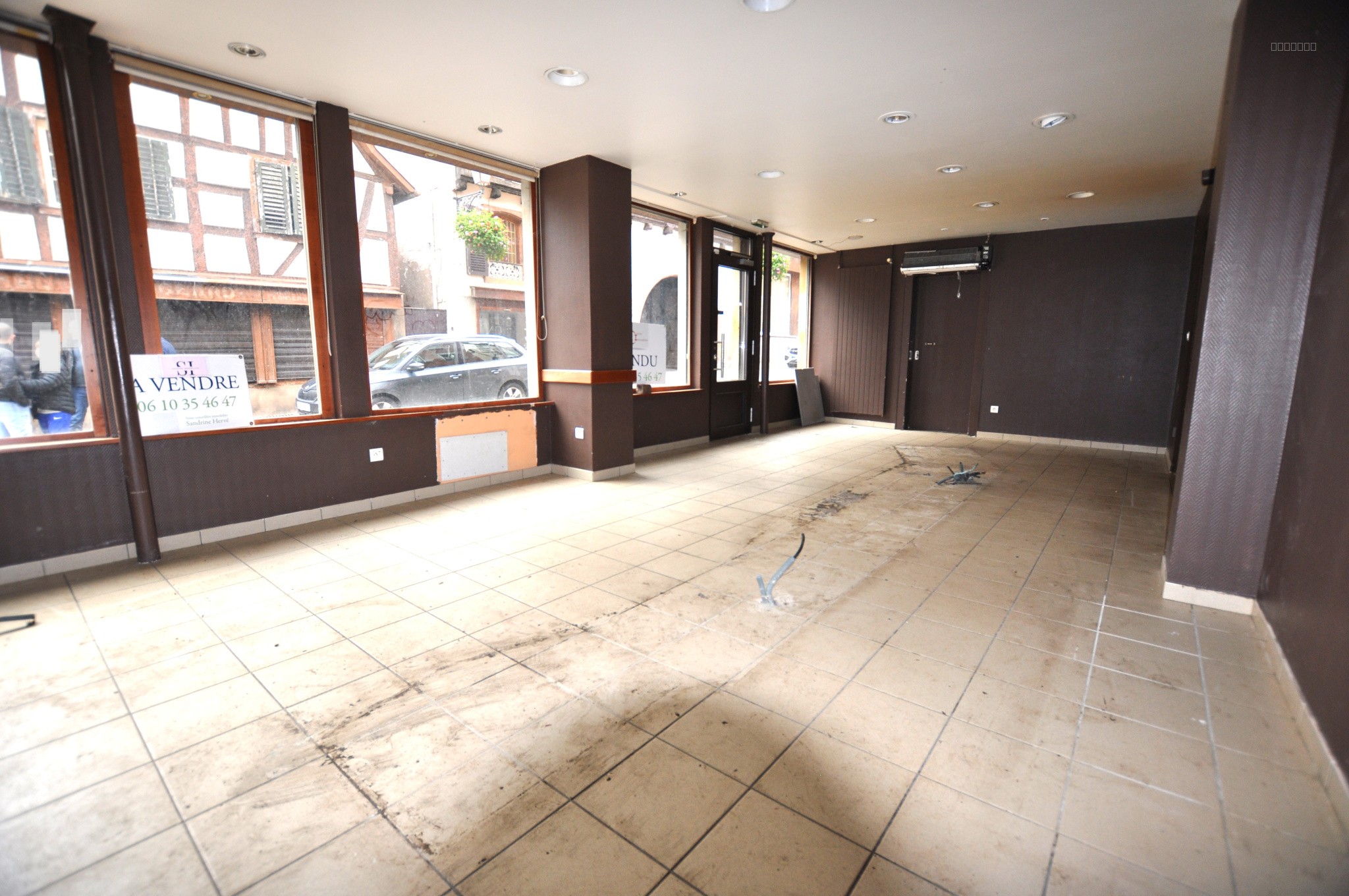 Local commercial à vendre à Bouxwiller, 165,82 m² – photo 3 sur 6