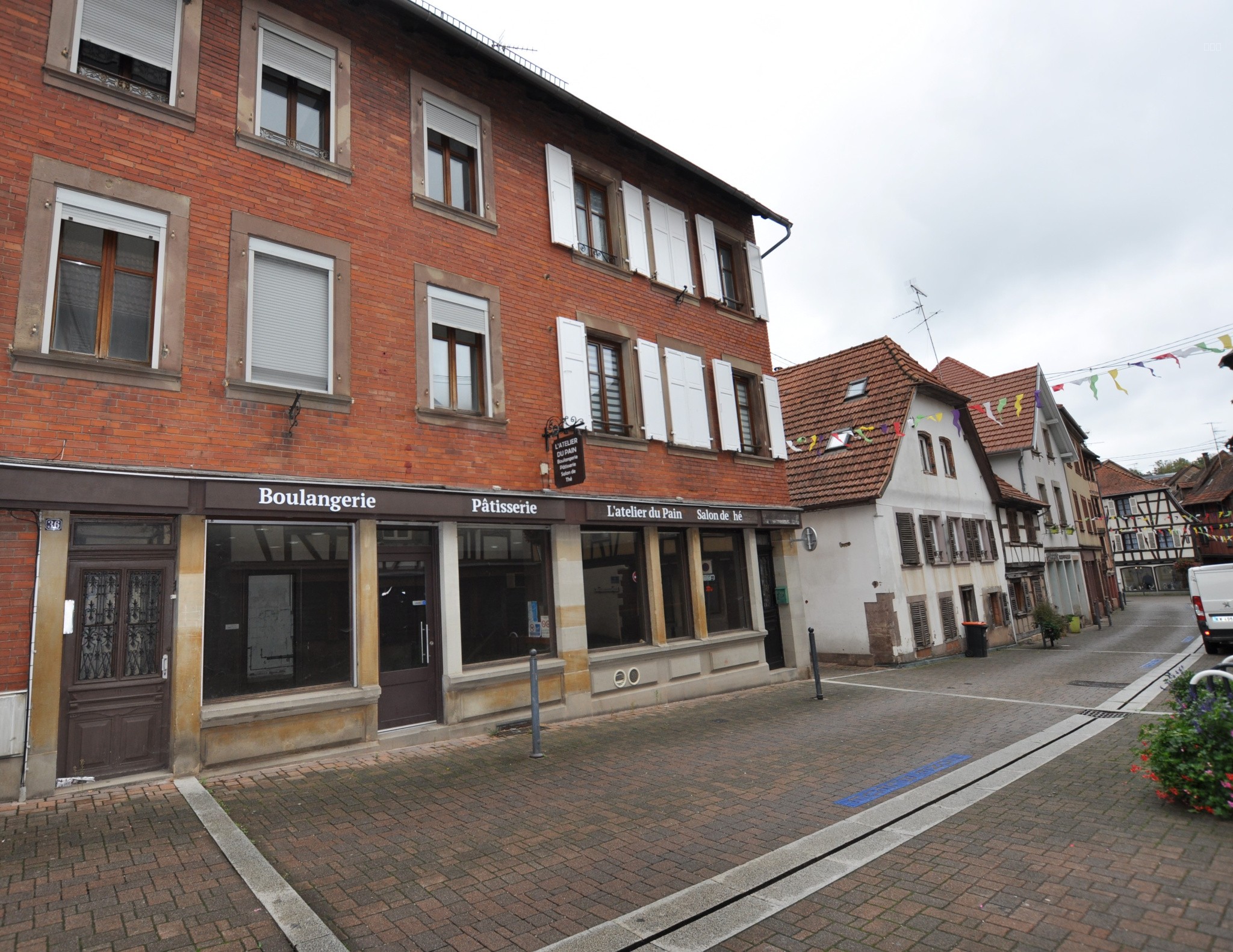 Local commercial à vendre à Bouxwiller, 165,82 m² – photo 1 sur 6
