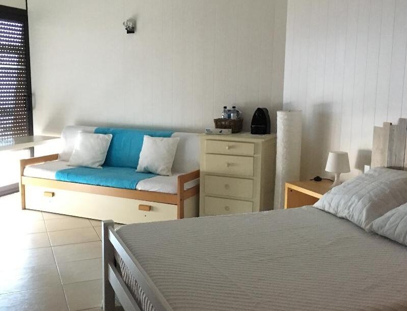 Superbe Studio avec Vue sur Mer à Santa-Lucia-di-Moriani avec Piscine vue mers — photo 17