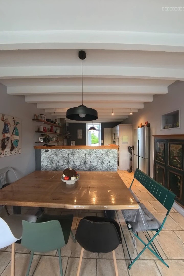 Maison à vendre à Oyre, 33 m², 8 pièces – photo 3 sur 11