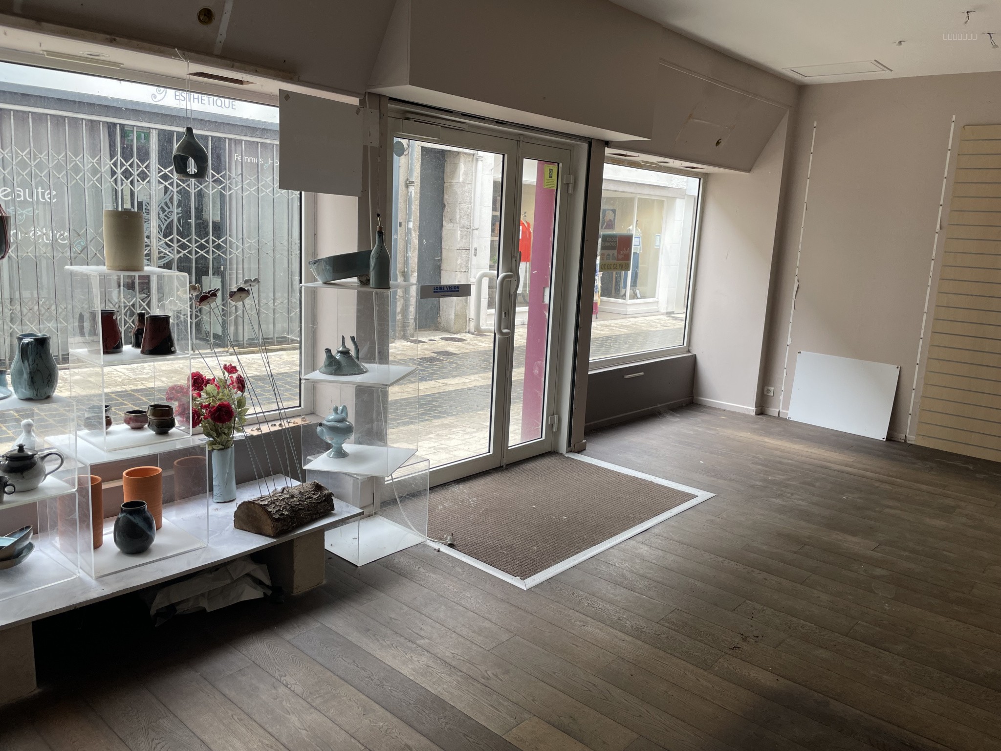 Local commercial à louer à Chatellerault, 53 m² – photo 3 sur 3