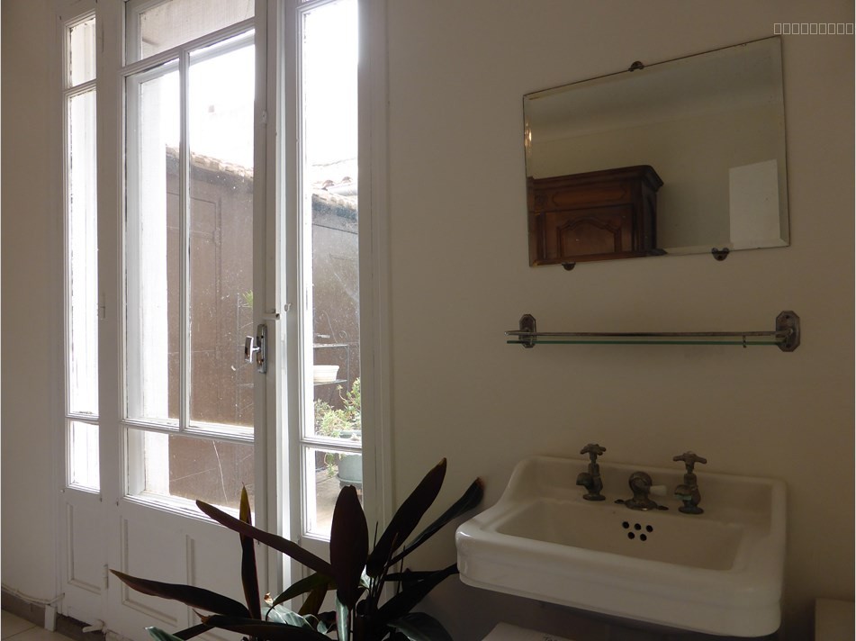 By DRIVE IMMO RARE HOTEL DE VILLE NARBONNE APPARTEMENT T6 AVEC PATIO — photo 11