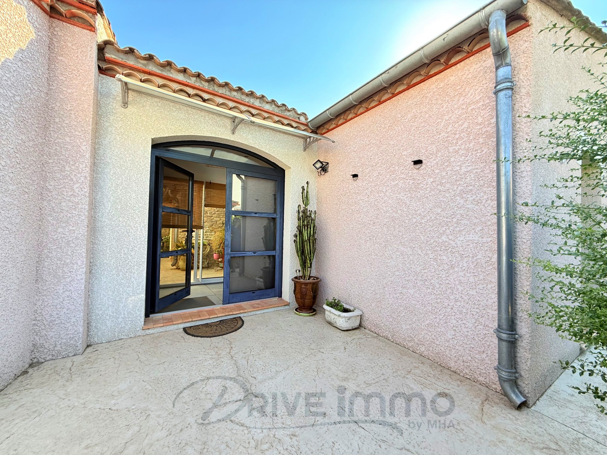 Villa à vendre à Nissan lez enserune, 200 m², 6 pièces – photo 2 sur 18