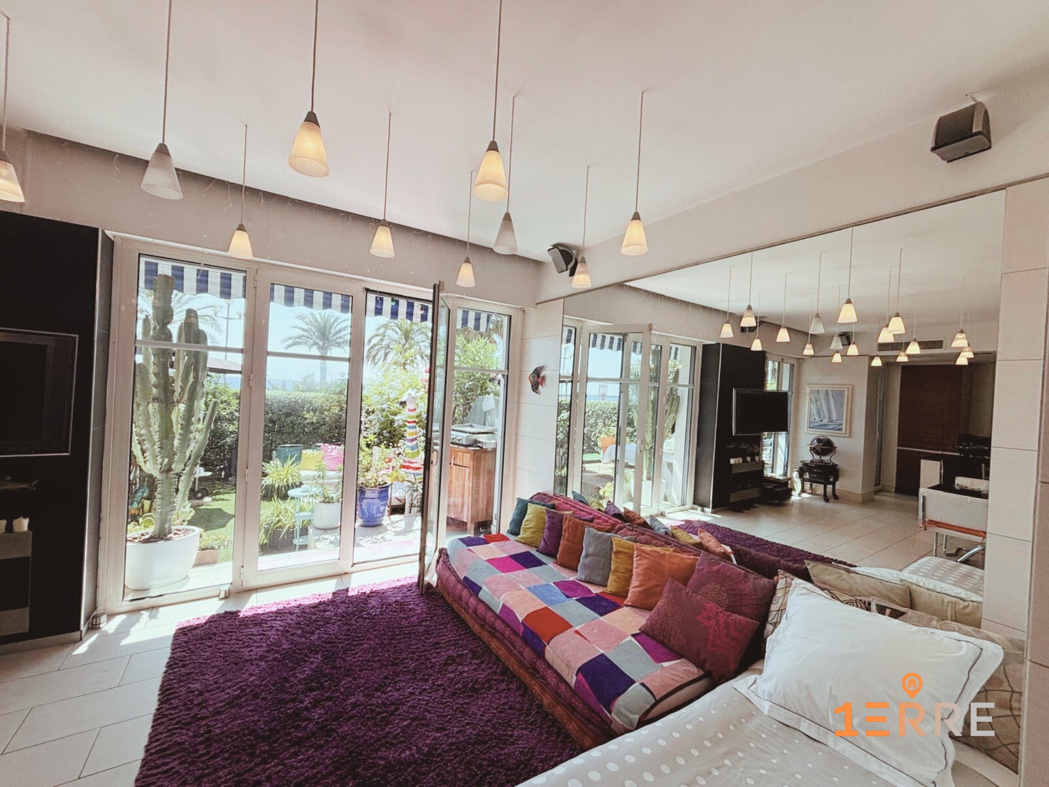 Rare Seafront Garden Apartment Promenade des Anglais — photo 19