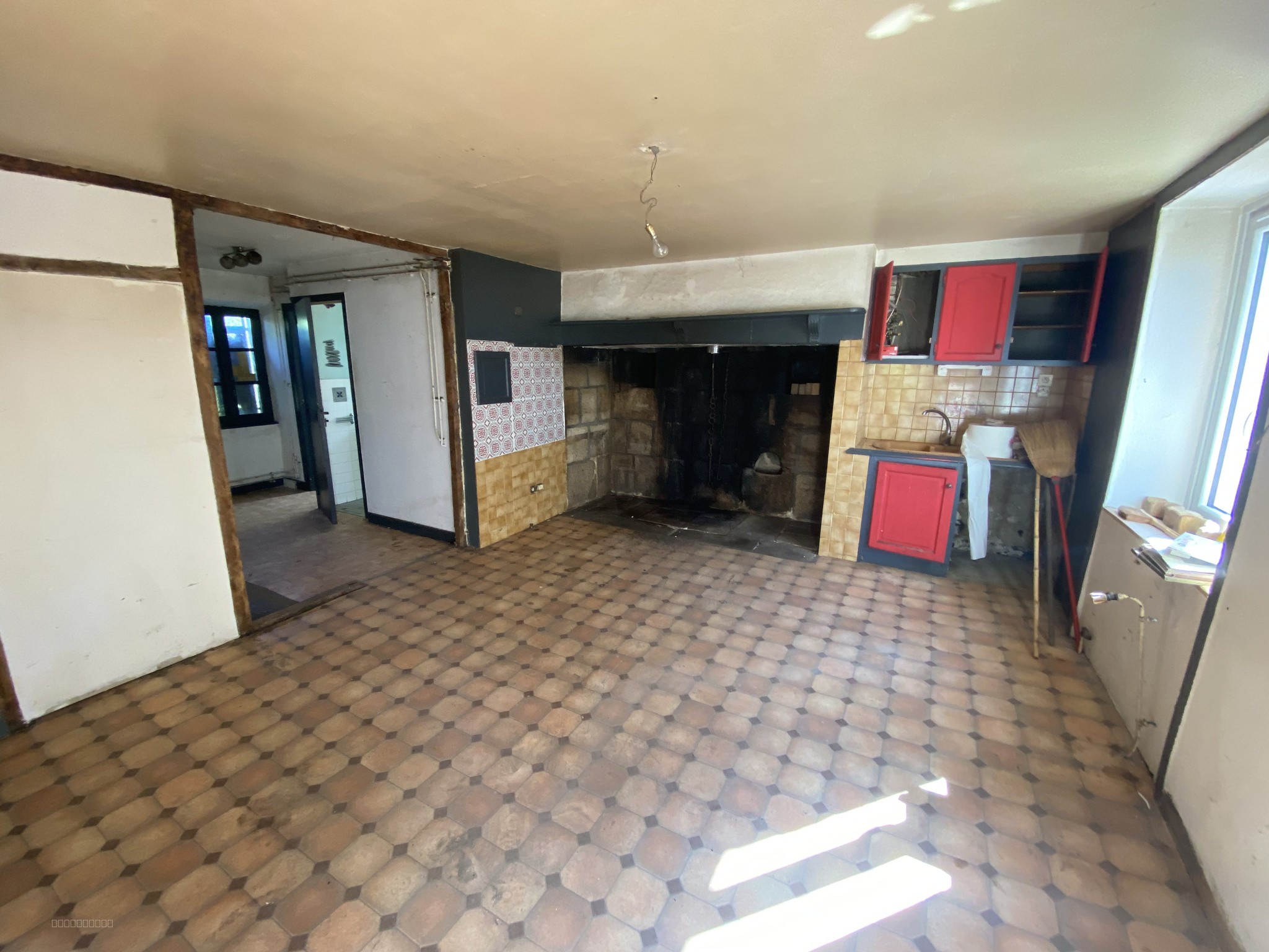 Maison à vendre à Champagnac la prune, 22 m², 6 pièces – photo 2 sur 12