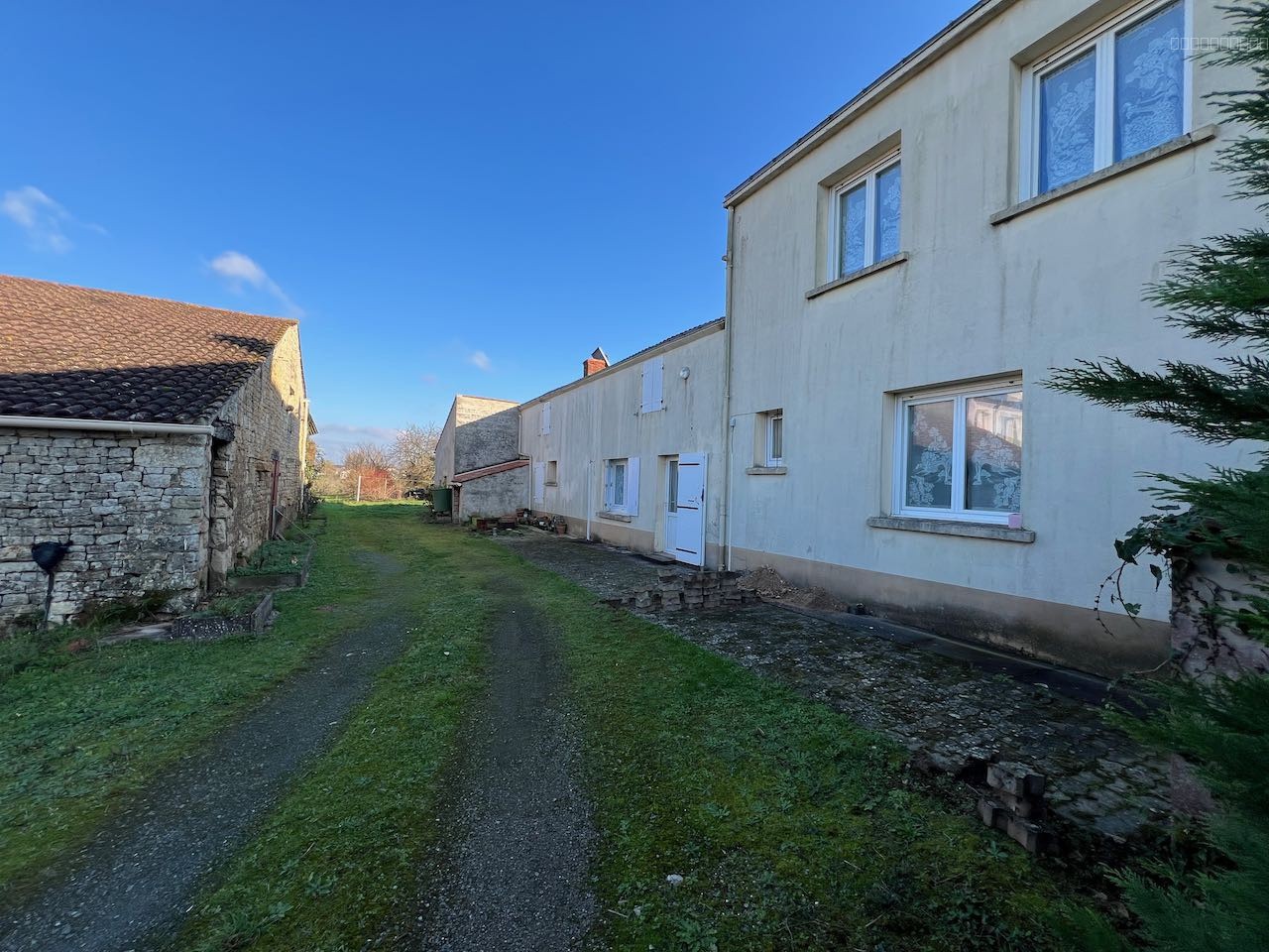 Maison à vendre à Ste gemme la plaine, 100 m², 4 pièces – photo 1 sur 11