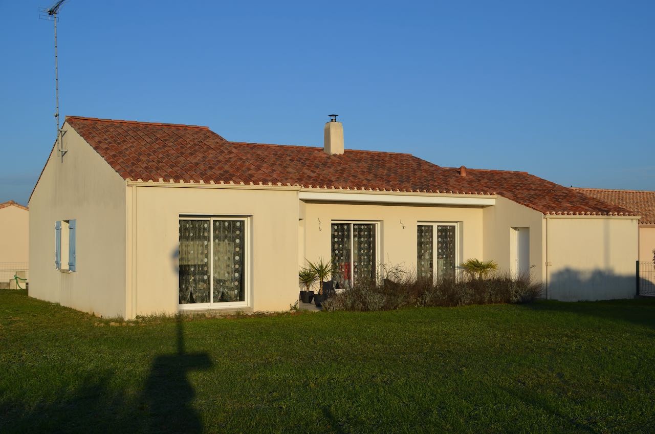 Maison à vendre à Ste hermine, 99 m², 4 pièces – photo 1 sur 12