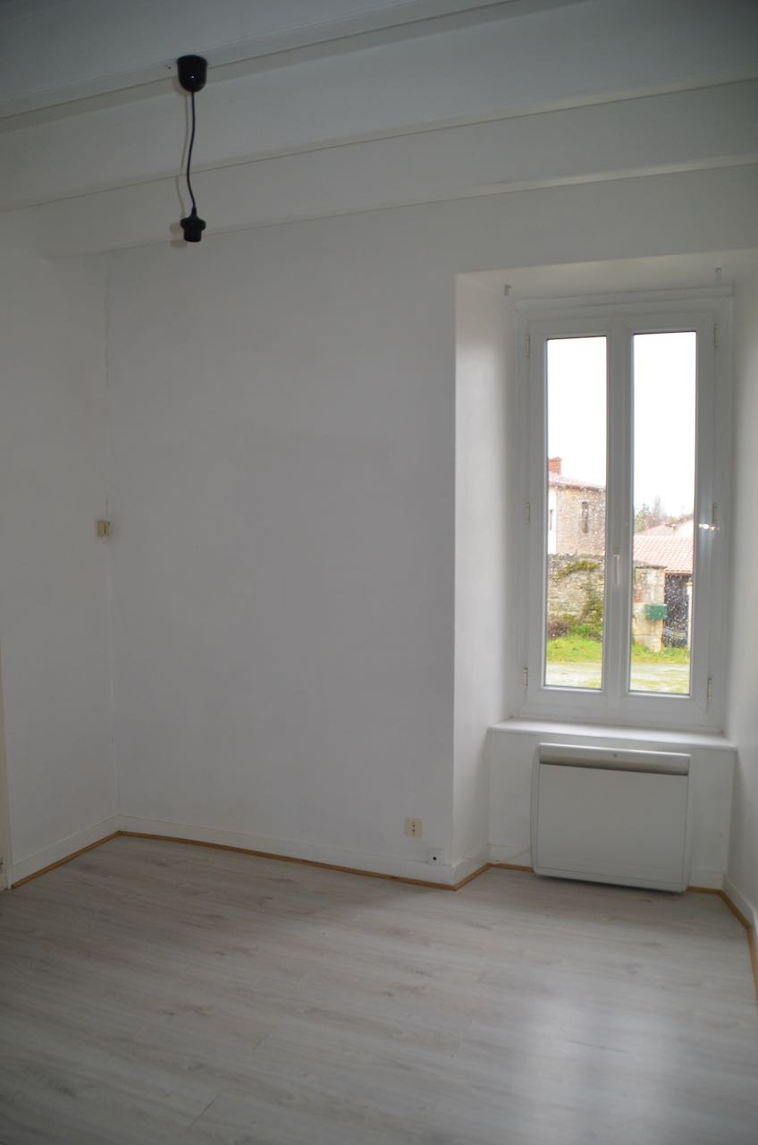 Immeuble à vendre à La caillere st hilaire, 26,66 m², 6 pièces – photo 3 sur 11