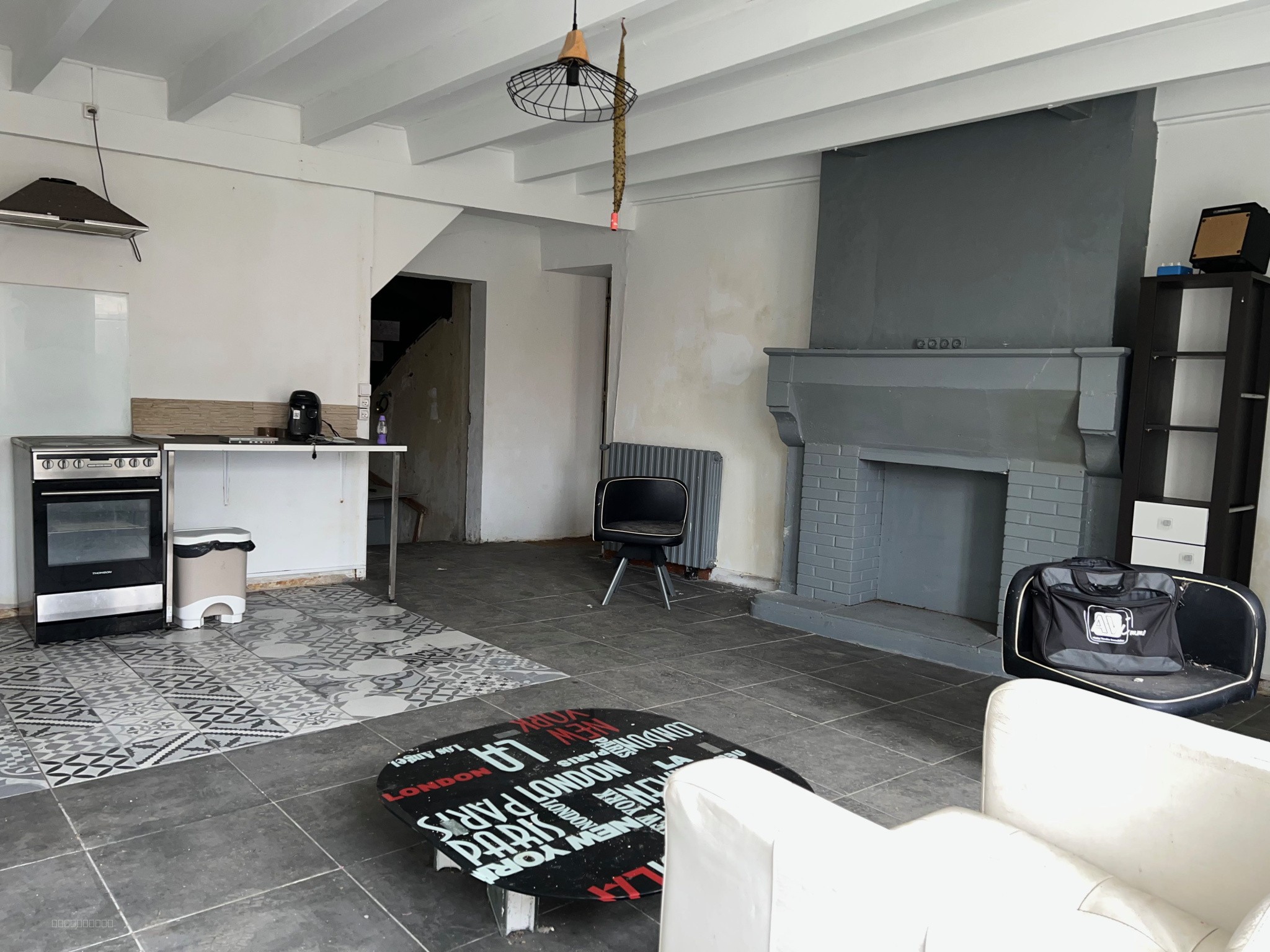 Maison à vendre à Saint-jean-d hermine, 906 m², 6 pièces – photo 2 sur 12