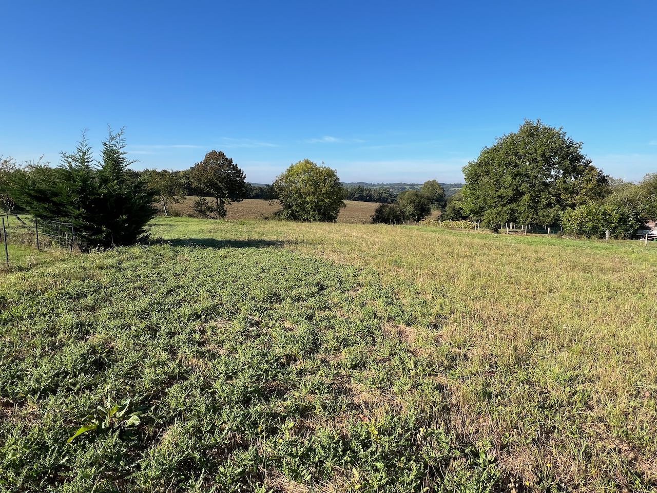 Terrain à vendre à La reorthe, 1 822 m² – photo 1 sur 2