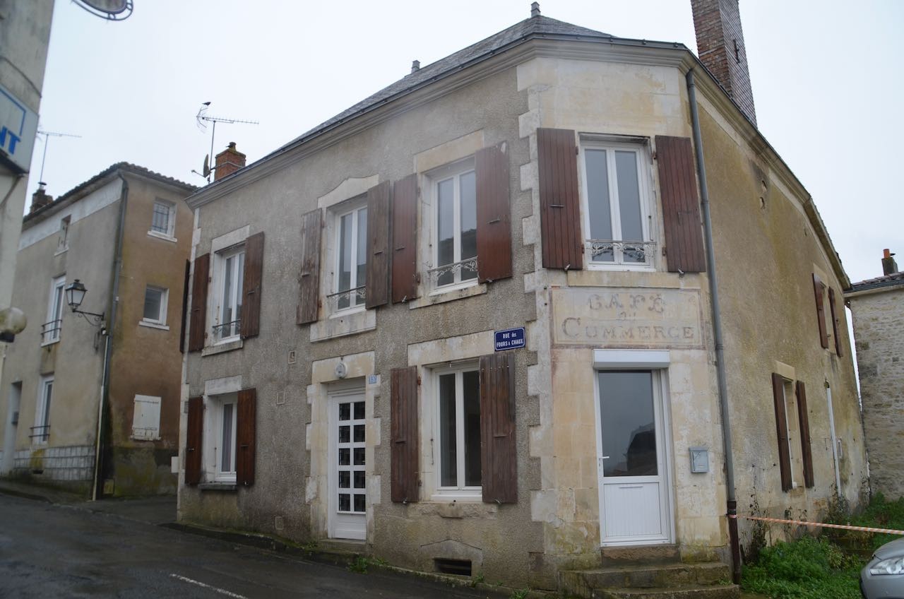 Immeuble à vendre à La caillere st hilaire, 26,66 m², 6 pièces – photo 1 sur 11