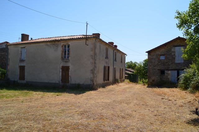 Maison à vendre à Ste hermine, 138 m², 4 pièces – photo 1 sur 13